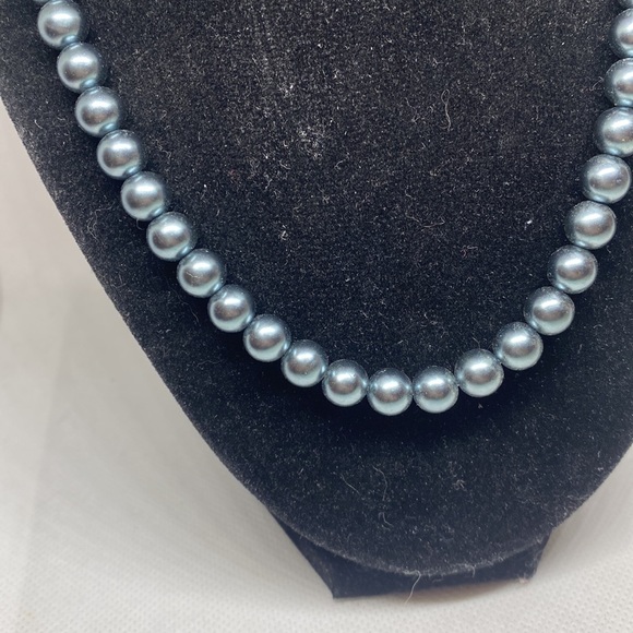Vintage Napier gray Pearls - Picture 2 of 6